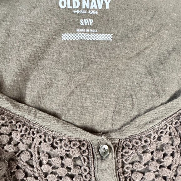 Old Navy Army Green Top Lace Front Short Sleeved Top V-Neck Buttons Boho Top - Picture 5 of 5